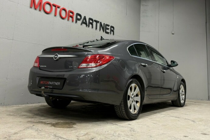 opel-insignia-diesel-2011-big-6