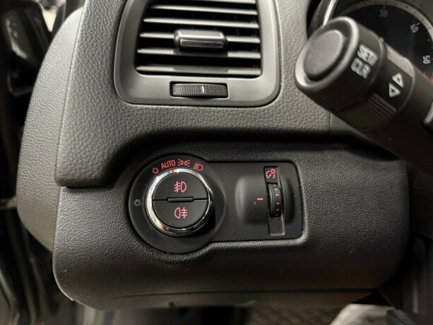 opel-insignia-diesel-2011-big-18