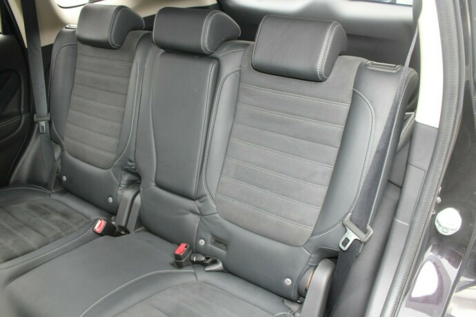 mitsubishi-outlander-elektrisitetbensin-2016-big-9