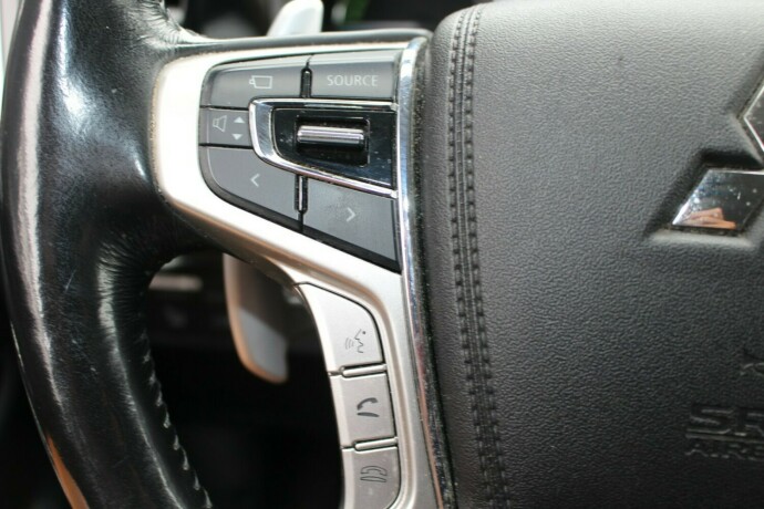 mitsubishi-outlander-elektrisitetbensin-2016-big-16
