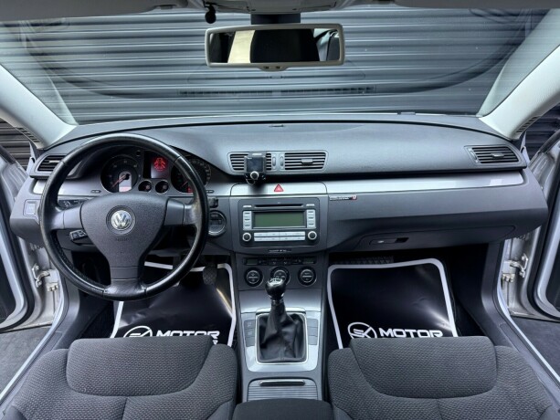volkswagen-passat-diesel-2008-big-8