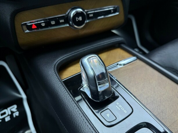 volvo-xc-90-elektrisitetbensin-2018-big-27