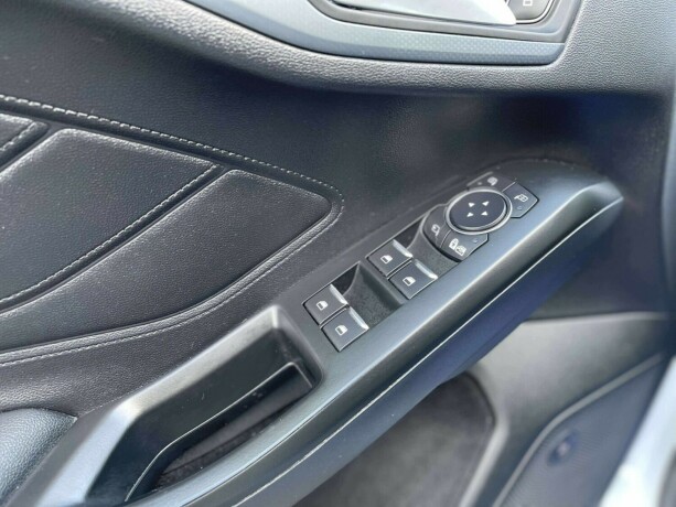 ford-focus-diesel-2019-big-32