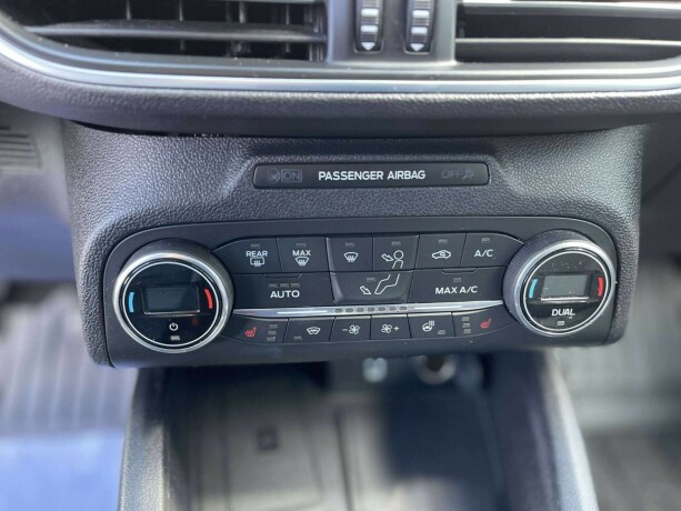 ford-focus-diesel-2019-big-29