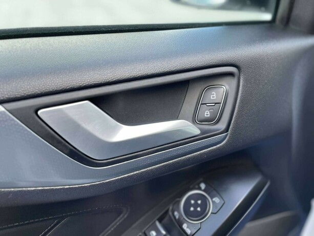 ford-focus-diesel-2019-big-24