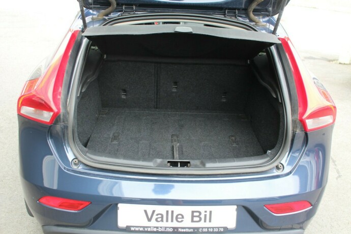 volvo-v40-diesel-2013-big-4