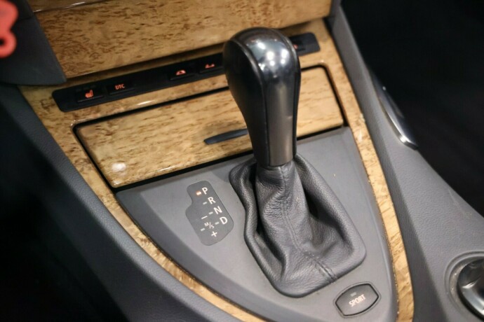 bmw-6-serie-bensin-2005-big-18
