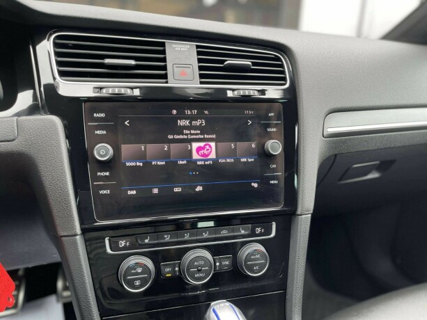 volkswagen-golf-elektrisitetbensin-2019-big-22