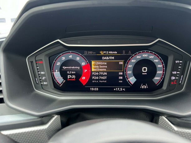 audi-a1-bensin-2019-big-33