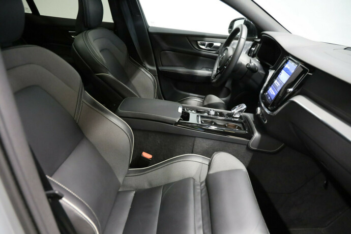 volvo-v60-elektrisitetbensin-2025-big-11