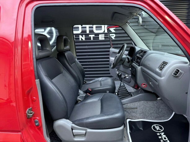 suzuki-jimny-bensin-2001-big-17