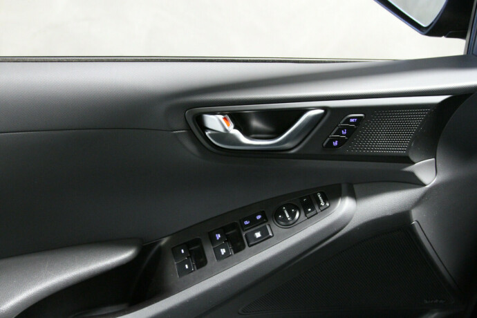 hyundai-ioniq-elektrisitet-2017-big-17