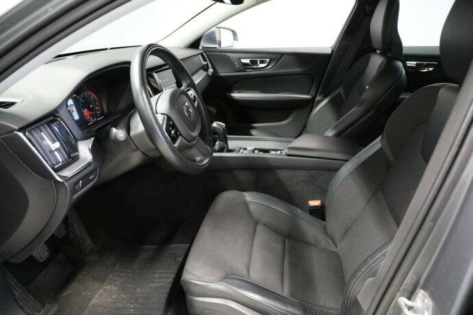 volvo-v60-diesel-2019-big-7