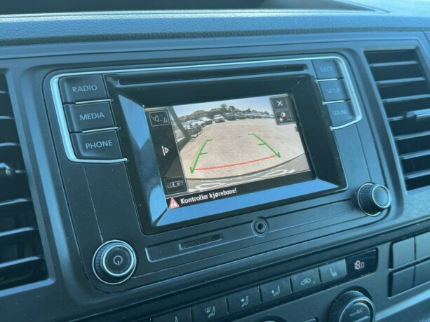 volkswagen-caravelle-diesel-2019-big-12