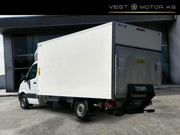 mercedes-benz-sprinter-diesel-2017-big-4