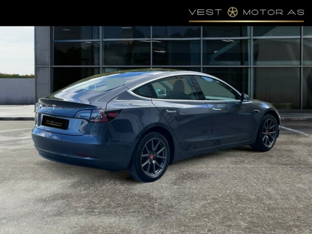 tesla-model-3-elektrisitet-2020-big-7