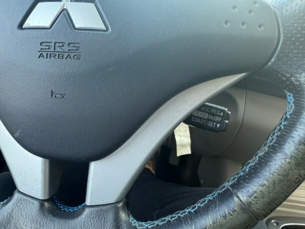 mitsubishi-l200-diesel-2010-big-22