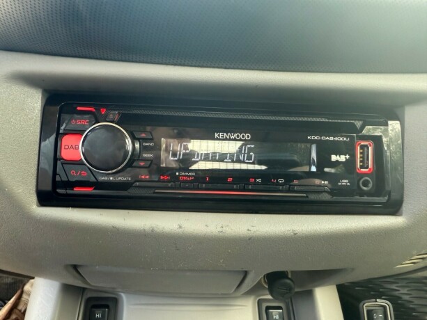 mitsubishi-l200-diesel-2010-big-24