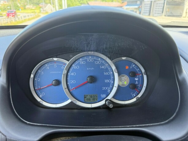 mitsubishi-l200-diesel-2010-big-21