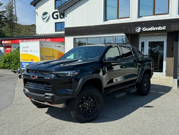 chevrolet-colorado-bensin-2025-big-40
