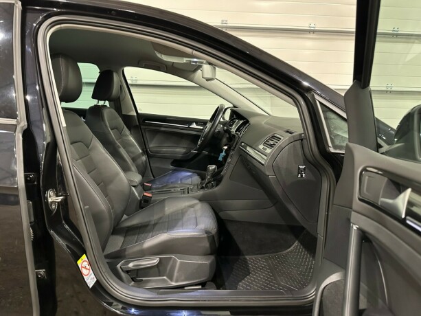 volkswagen-golf-bensin-2014-big-8