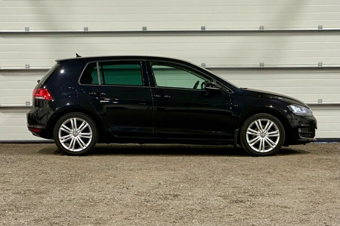 volkswagen-golf-bensin-2014-big-1