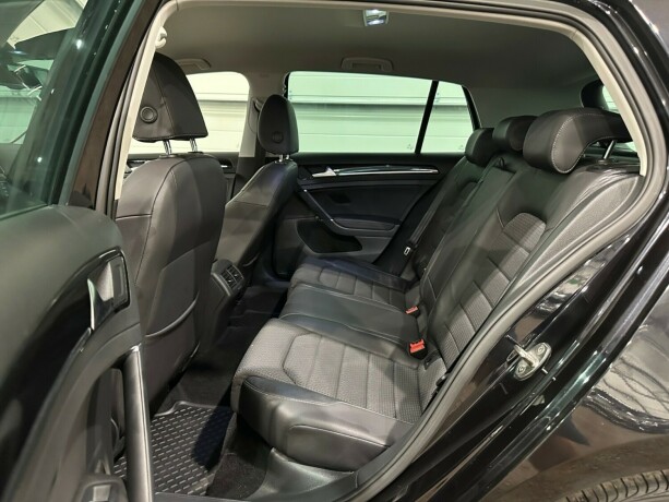 volkswagen-golf-bensin-2014-big-10