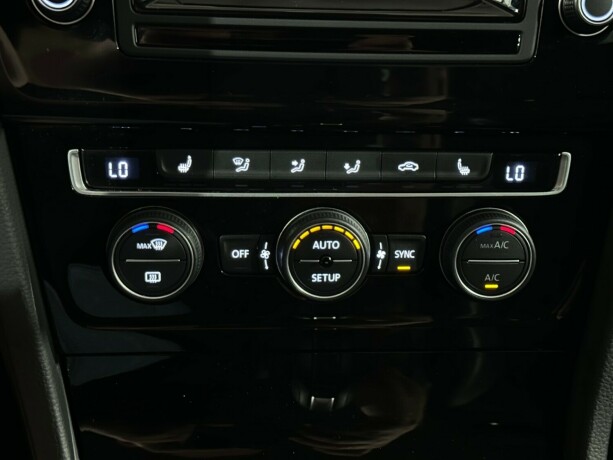 volkswagen-golf-bensin-2014-big-21