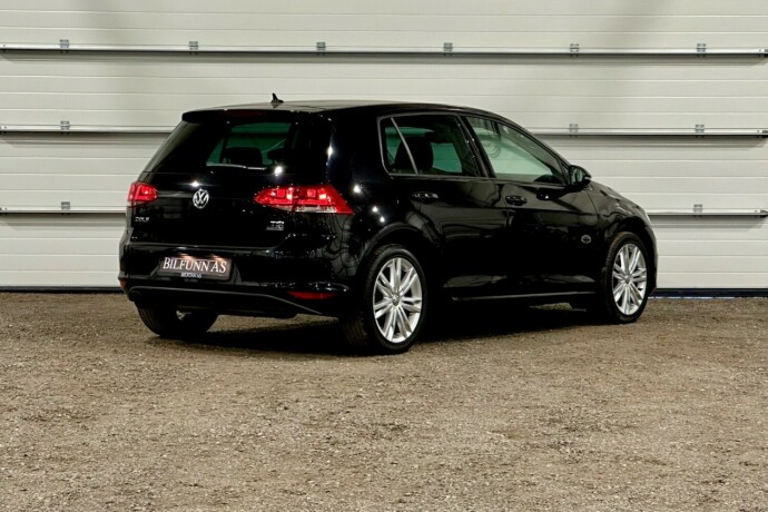 volkswagen-golf-bensin-2014-big-2
