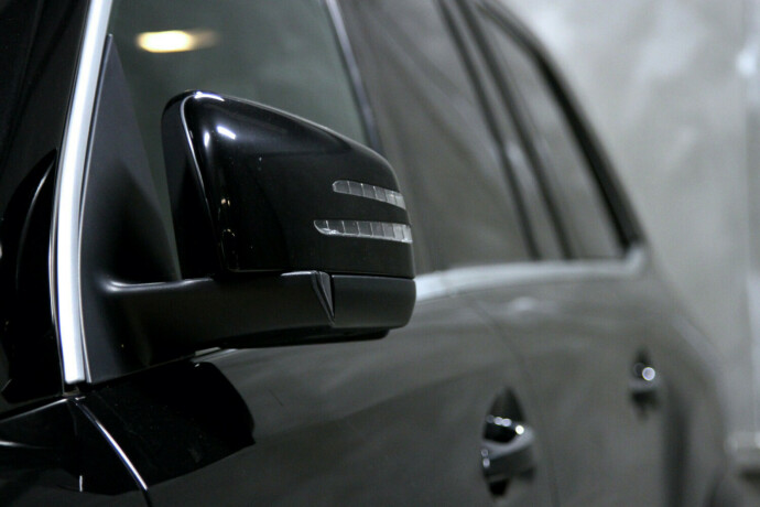 mercedes-benz-gl-diesel-2013-big-29