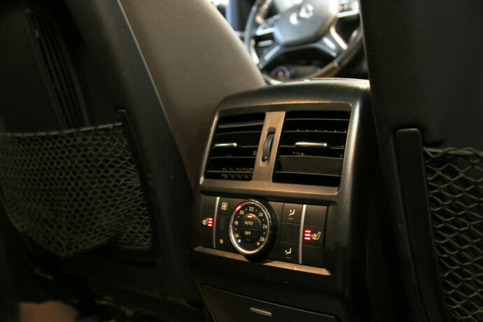 mercedes-benz-gl-diesel-2013-big-4