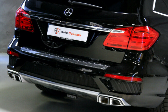mercedes-benz-gl-diesel-2013-big-36
