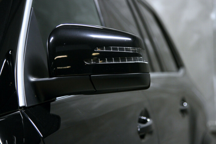 mercedes-benz-gl-diesel-2013-big-28