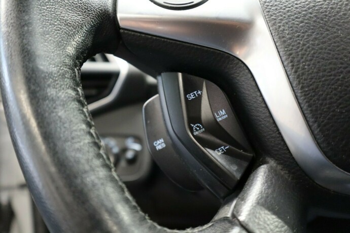ford-kuga-diesel-2014-big-23