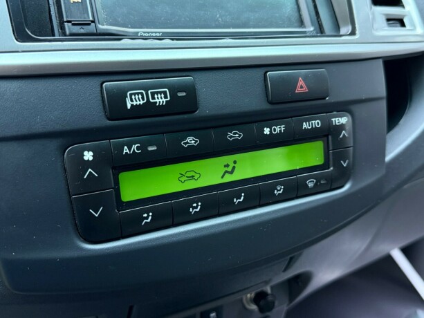 toyota-hilux-diesel-2012-big-24