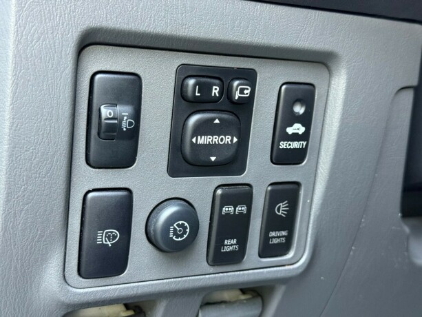 toyota-hilux-diesel-2012-big-32