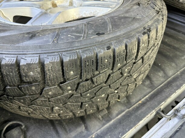 toyota-hilux-diesel-2012-big-10