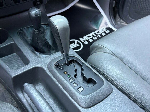 toyota-hilux-diesel-2012-big-25