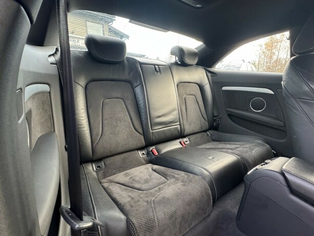 audi-a5-bensin-2008-big-11