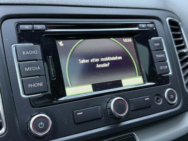 volkswagen-sharan-diesel-2013-big-22