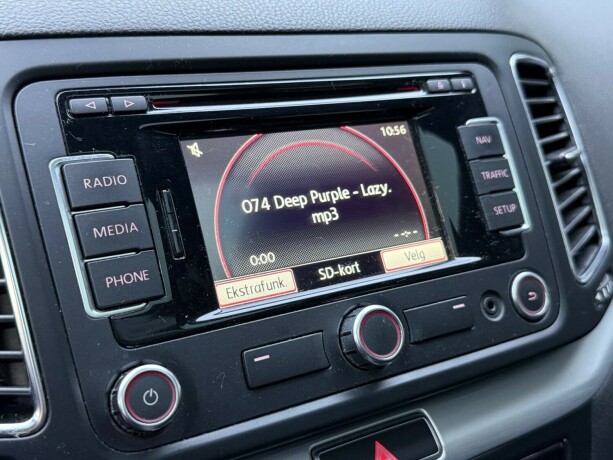 volkswagen-sharan-diesel-2013-big-20