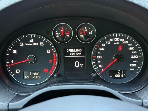 audi-a3-bensin-2011-big-15