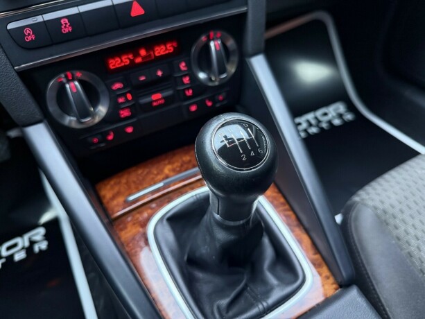 audi-a3-bensin-2011-big-18