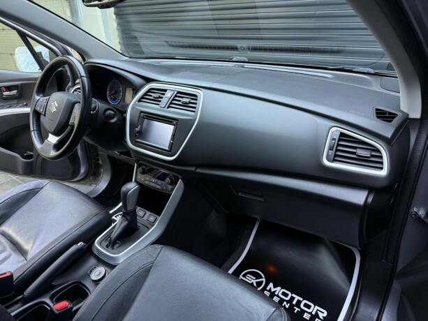 suzuki-sx4-s-cross-bensin-2014-big-12