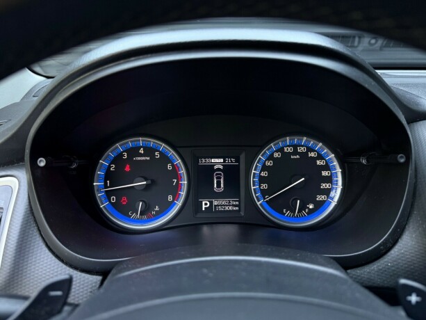 suzuki-sx4-s-cross-bensin-2014-big-15