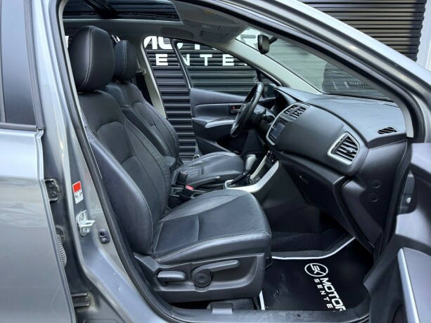suzuki-sx4-s-cross-bensin-2014-big-26