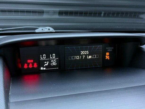 subaru-forester-bensin-2013-big-16