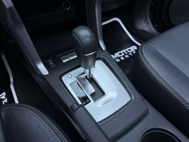 subaru-forester-bensin-2013-big-23