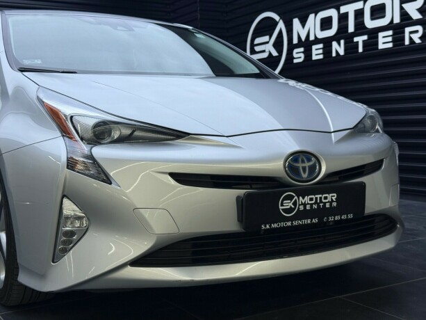 toyota-prius-elektrisitetbensin-2017-big-4