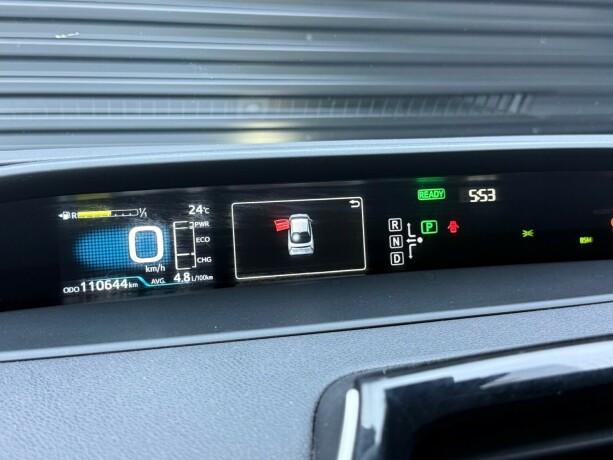 toyota-prius-elektrisitetbensin-2017-big-17